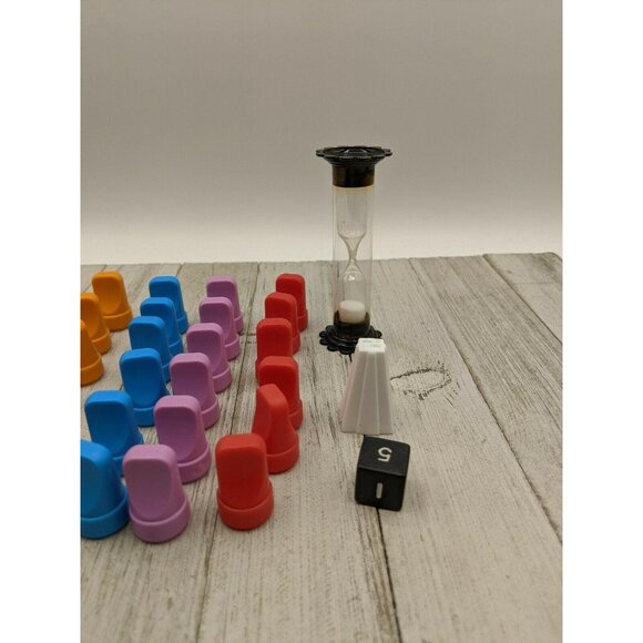 Win Lose or Draw Game Replacement Tokens Marker Dice Timer 1987 - Picture 4 of 5